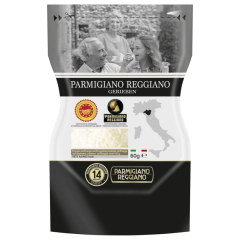 Marca Italia Parmigiano Reggiano gerieben